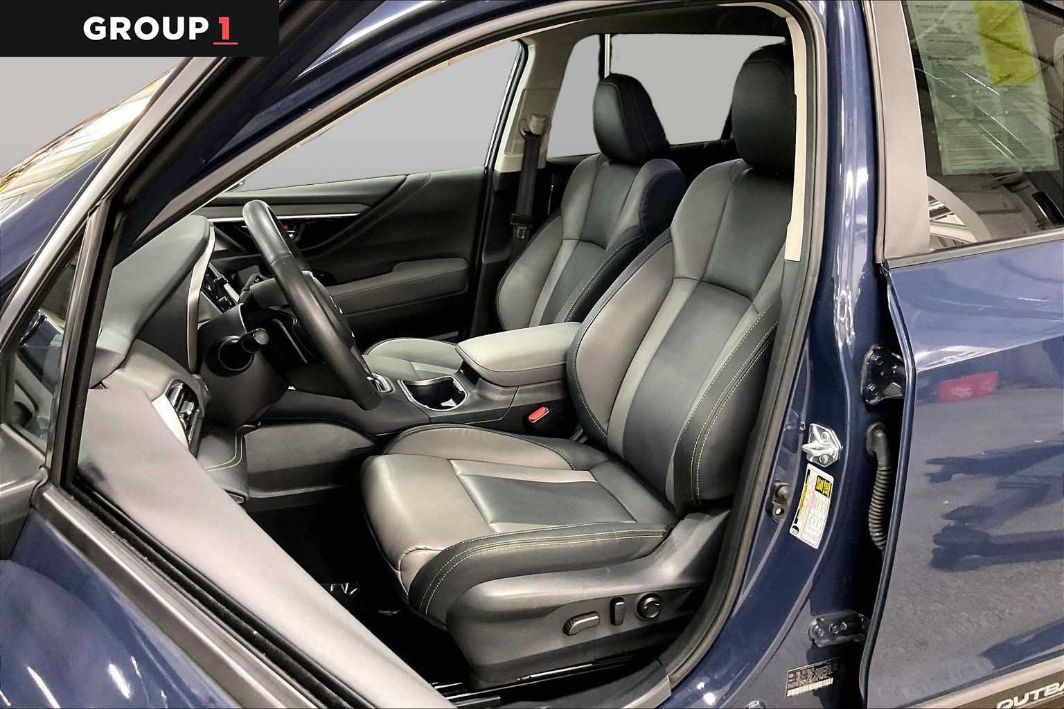 Certified 2025 Subaru Outback Onyx Edition AWD/4WD image 8