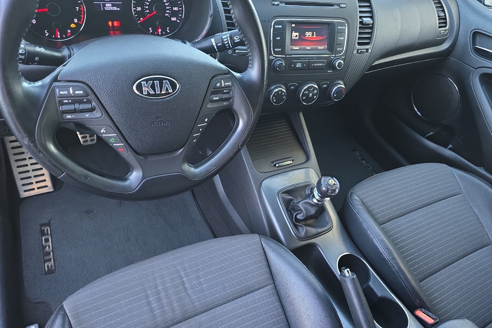 Used 2015 Kia Forte Koup SX FWD image 12