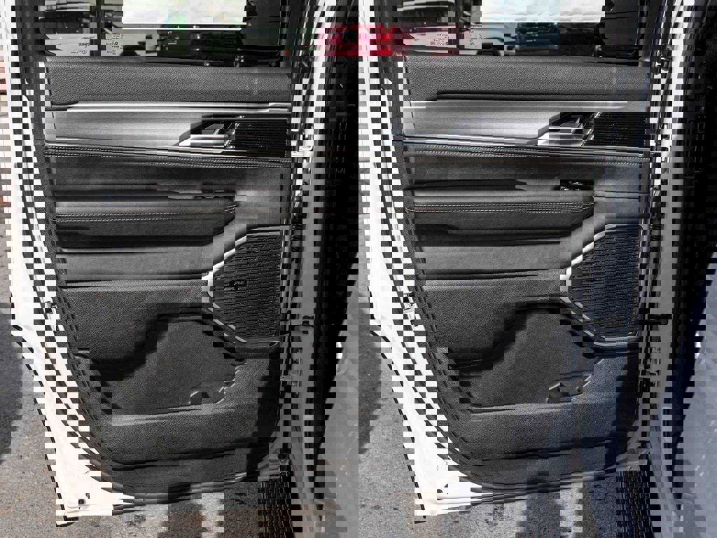 New 2025 Jeep Wagoneer Series II image 14