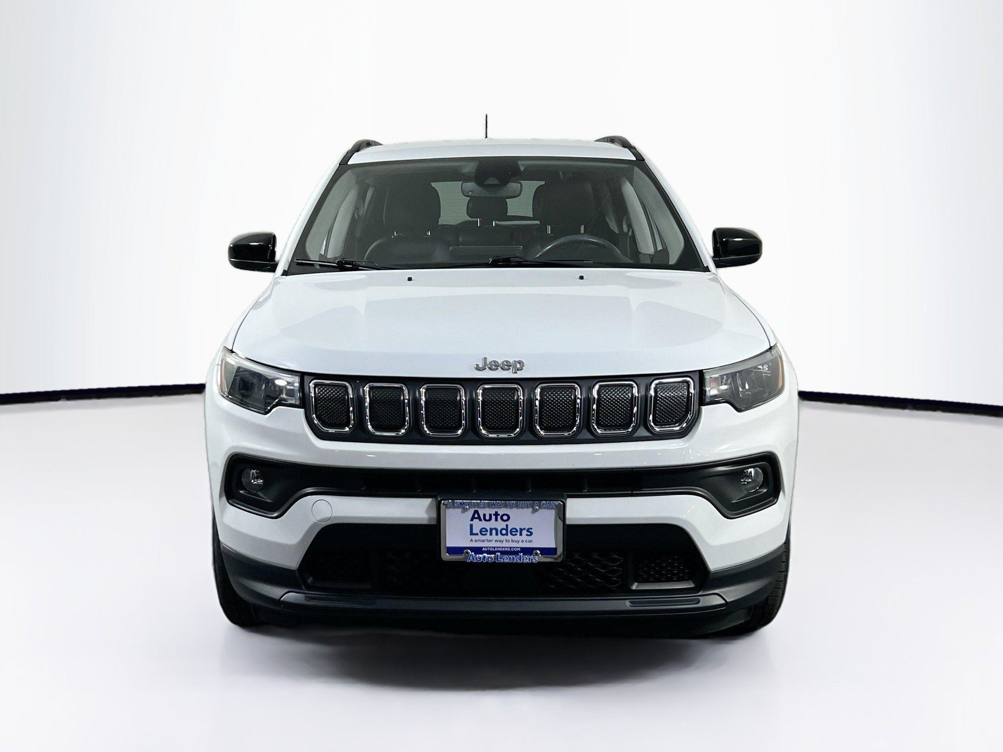 Used 2022 Jeep Compass Latitude w/ Convenience Group AWD/4WD image 2