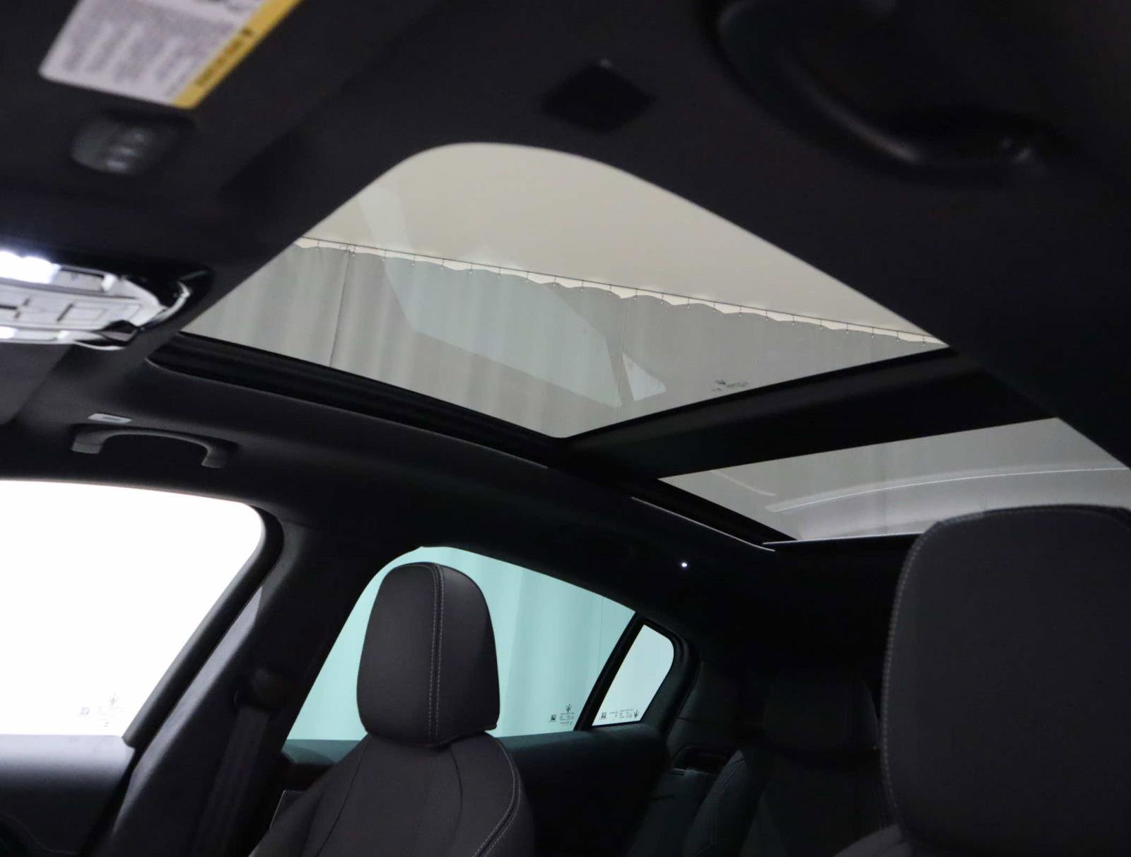 New 2025 Maserati Grecale Modena image 27