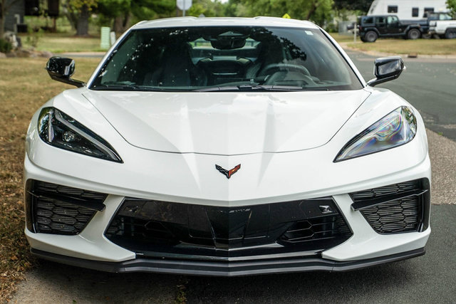 Used 2025 Chevrolet Corvette Stingray Preferred Cpe w/ Z51 Performance Package RWD image 13