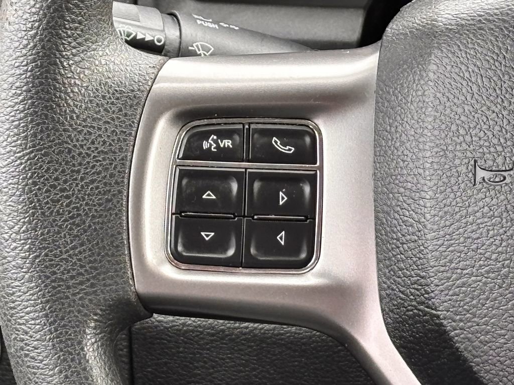 Used 2022 RAM 1500 Classic SLT image 11