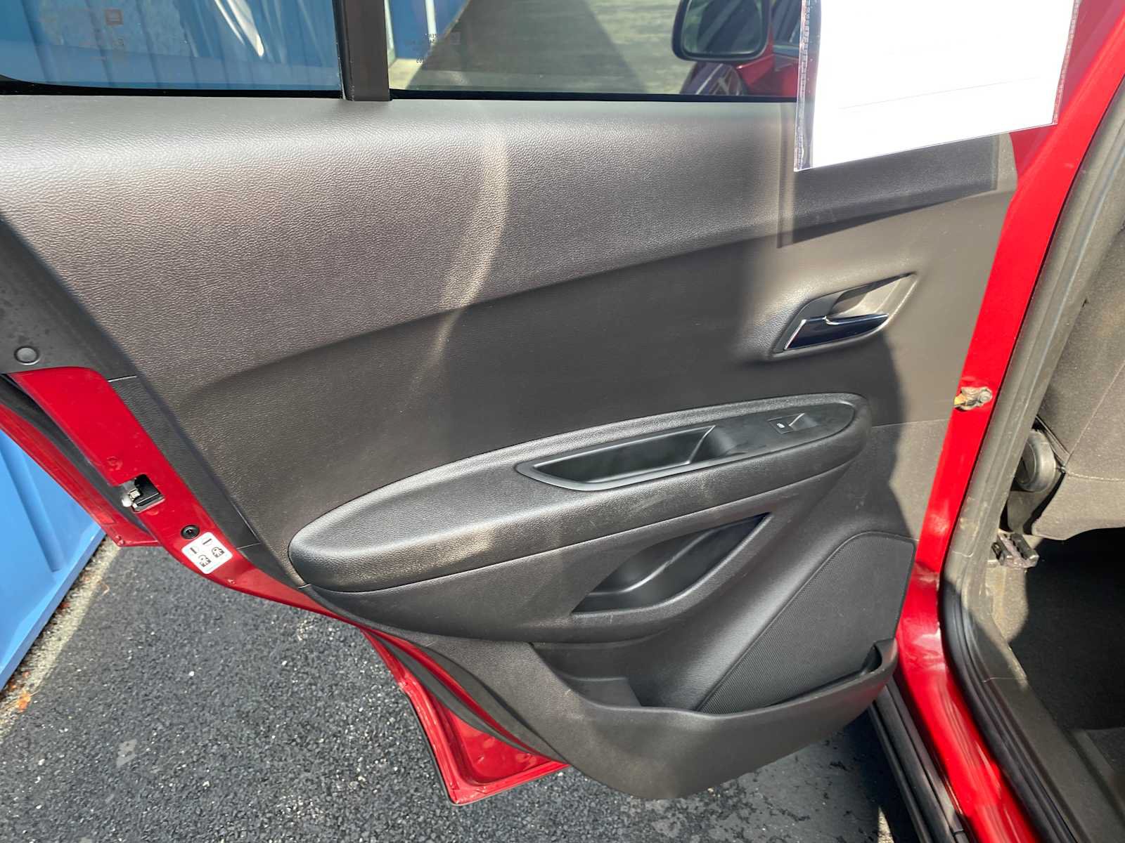 Used 2019 Chevrolet Trax LT FWD image 29