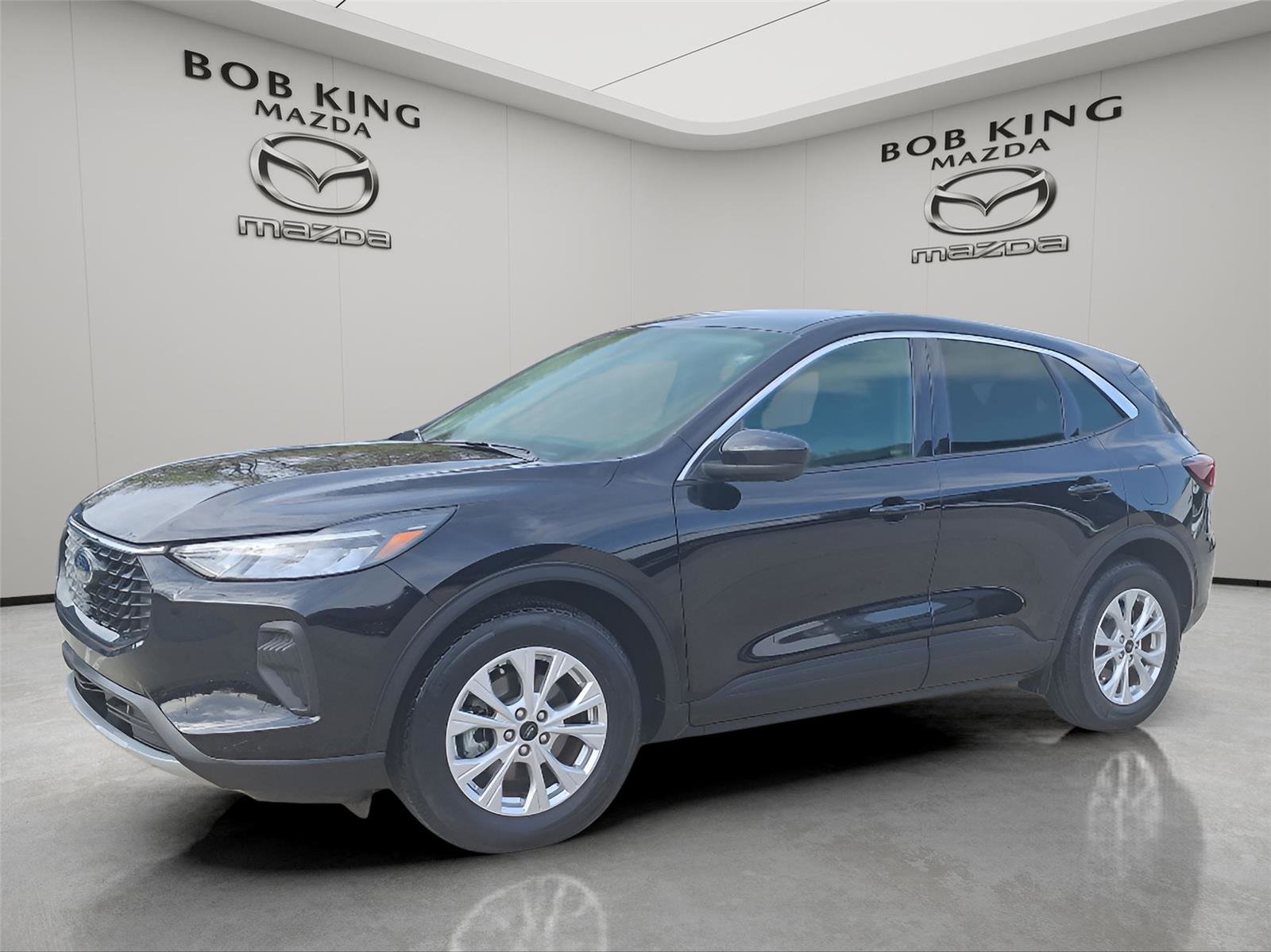 Used 2023 Ford Escape Active w/ Tech Pack #2 image 1