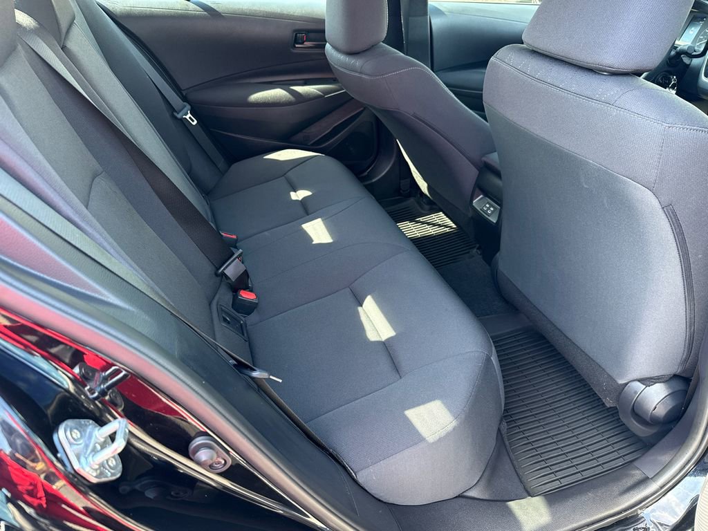 Used 2025 Toyota Corolla LE image 15