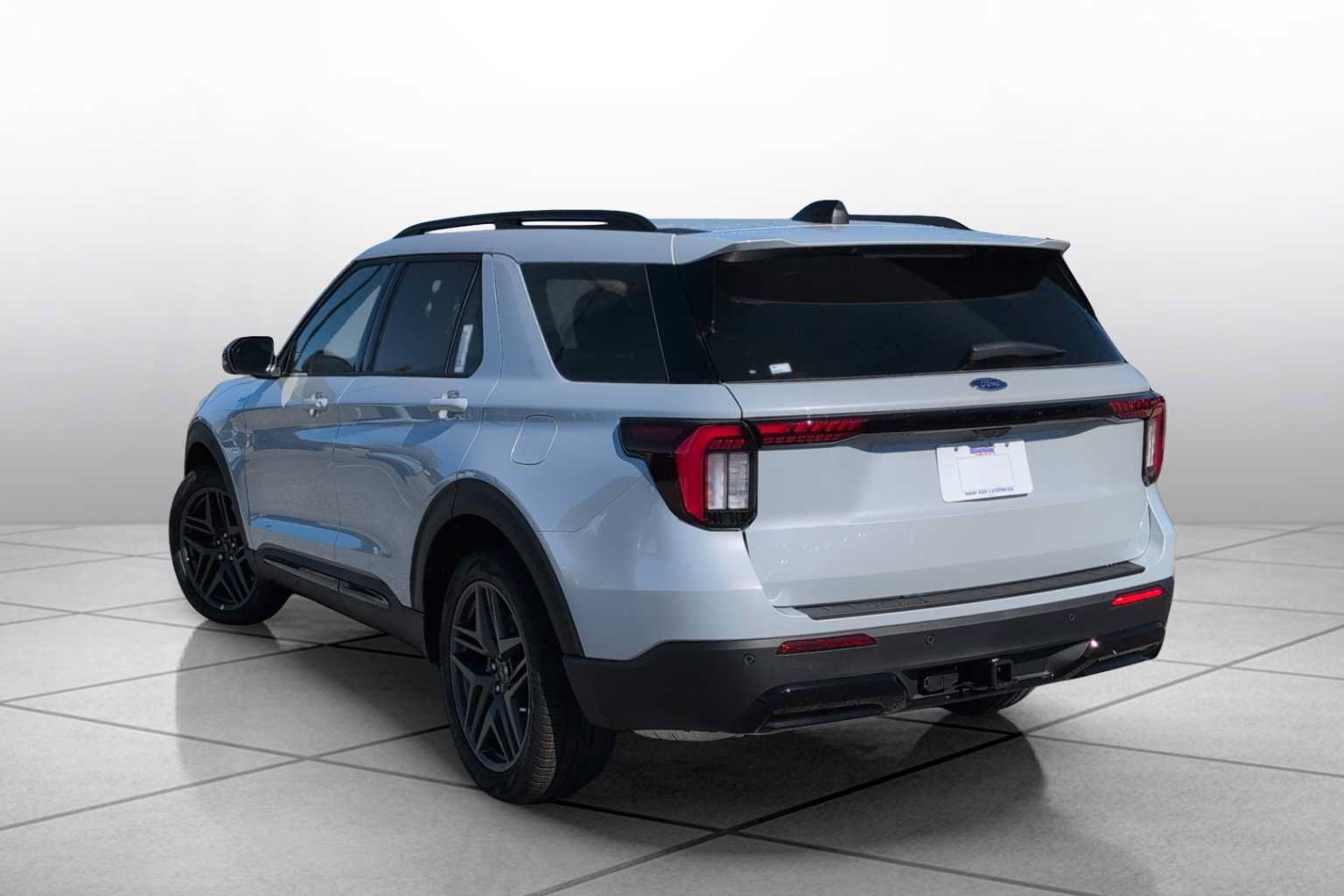 New 2026 Ford Explorer ST-Line w/ ST-Line Street Pack RWD image 13