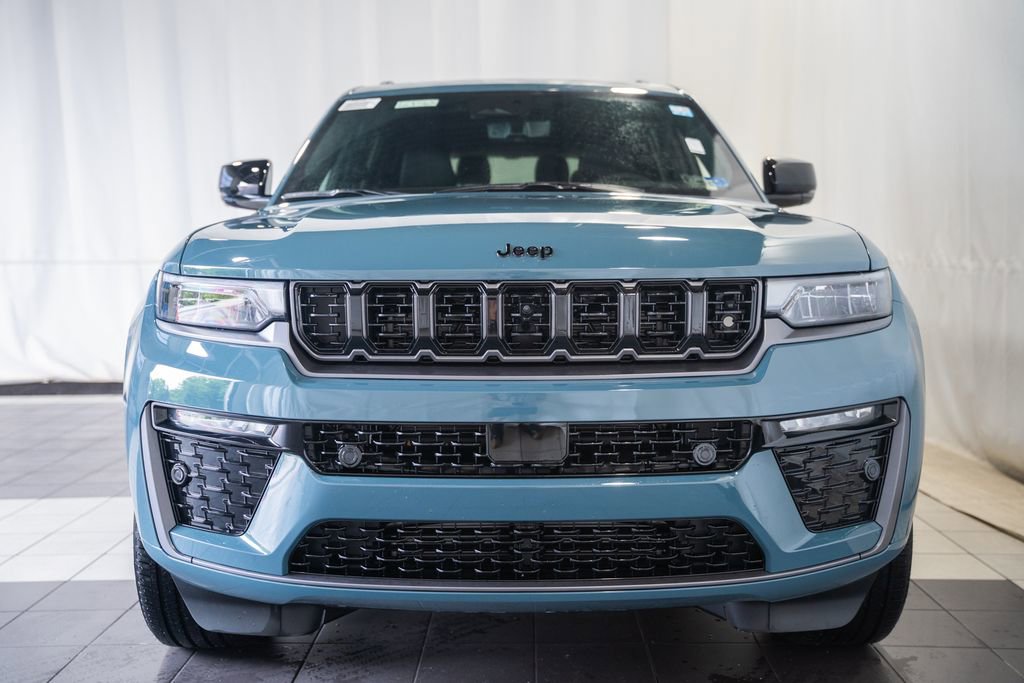 New 2026 Jeep Grand Cherokee L Limited AWD/4WD image 2