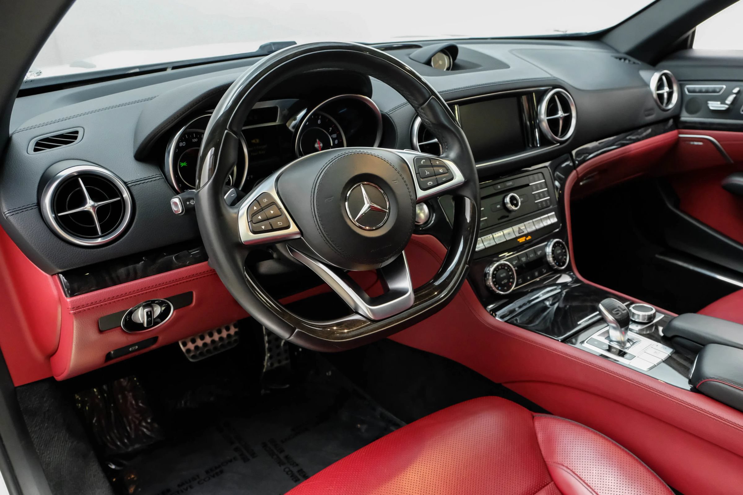 Used 2020 Mercedes-Benz SL 450 w/ Premium Package image 10