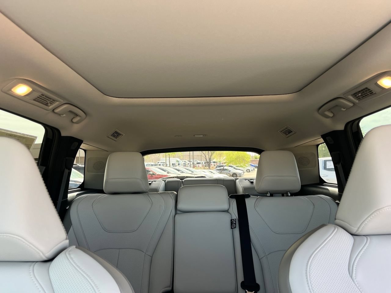 Certified 2026 INFINITI QX60 Pure w/ Cargo Package FWD image 28