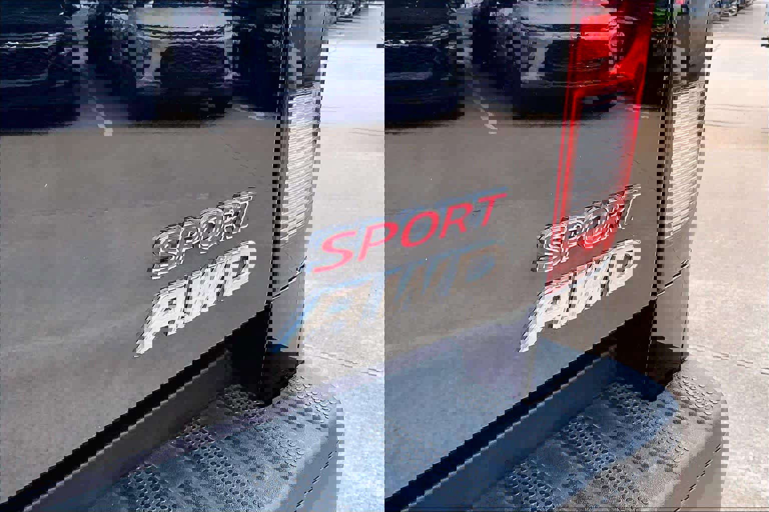 Used 2023 Honda Ridgeline Sport image 11