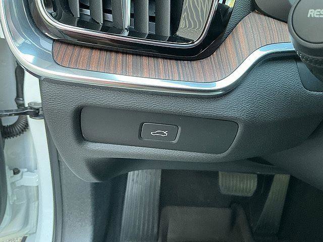 Certified 2023 Volvo S60 B5 Plus w/ Climate Package FWD image 23
