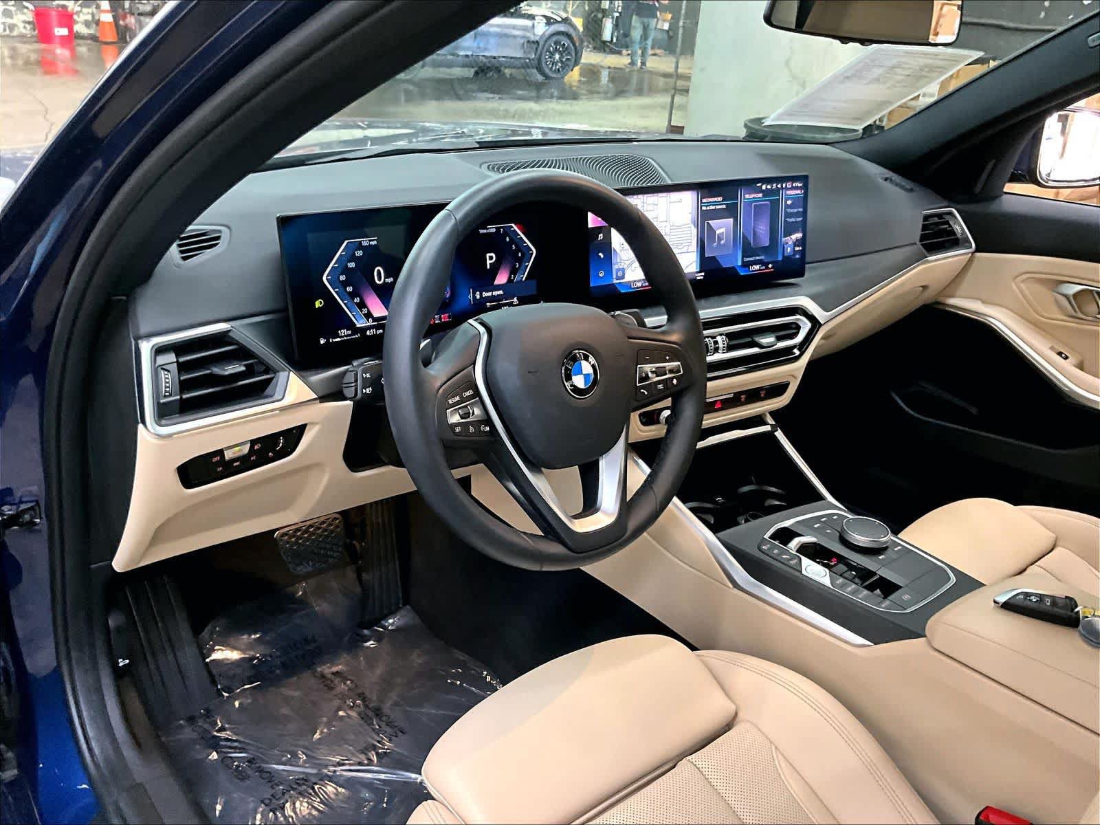 Used 2023 BMW 330i Sedan w/ Parking Assistance Package RWD image 16