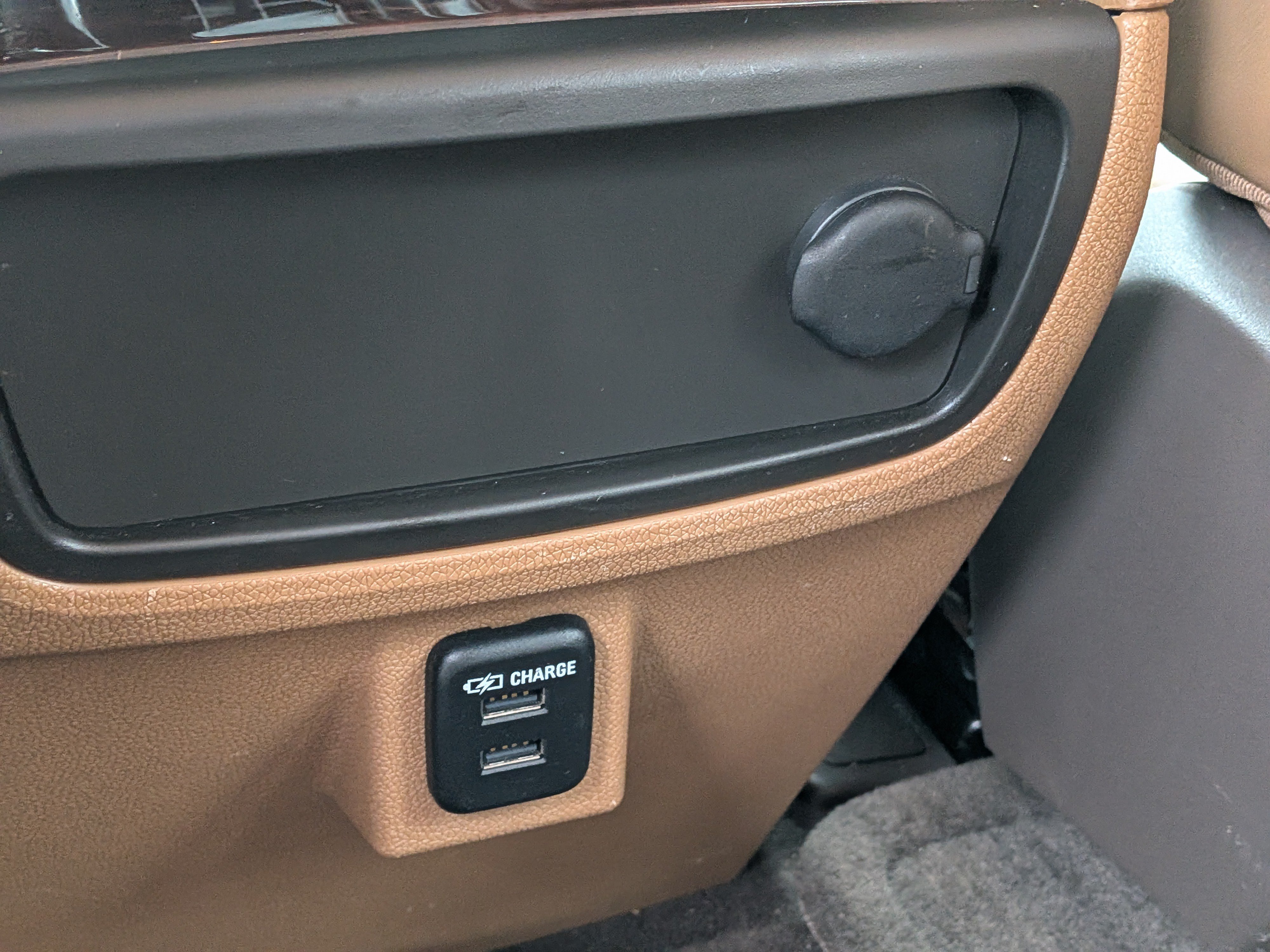 Used 2015 Buick Enclave Leather FWD image 16