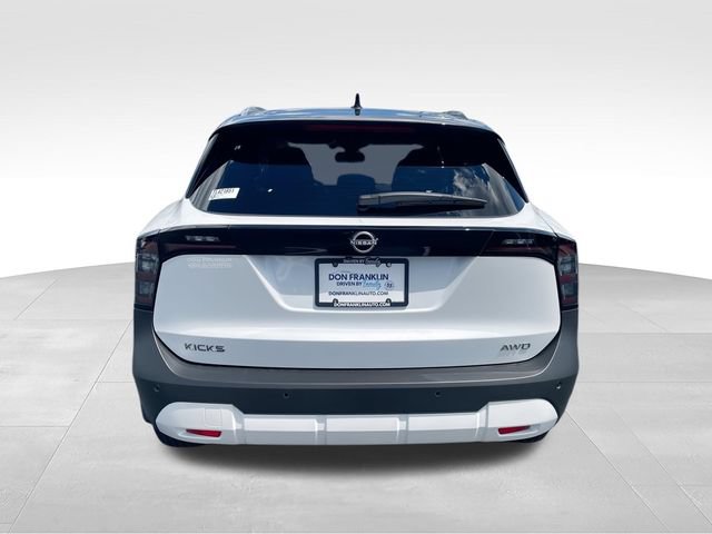 Certified 2026 Nissan Kicks SV AWD/4WD image 8