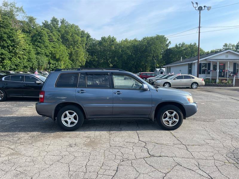 Used 2006 Toyota Highlander 2WD w/ 3rd Row image 4