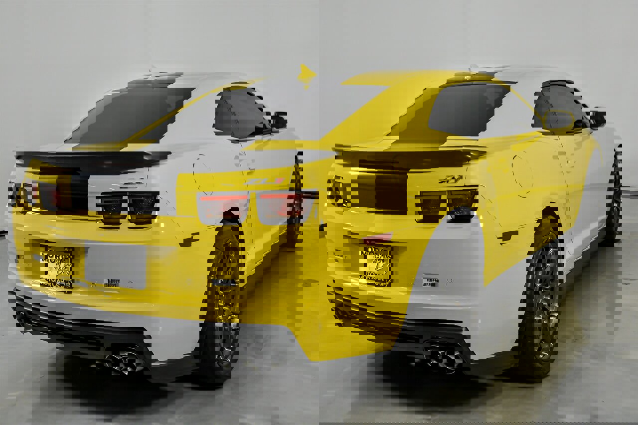 Used 2013 Chevrolet Camaro ZL1 image 12