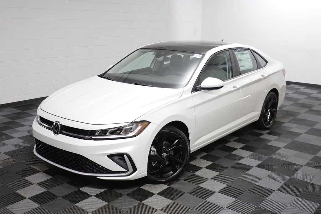 New 2026 Volkswagen Jetta SE FWD image 2