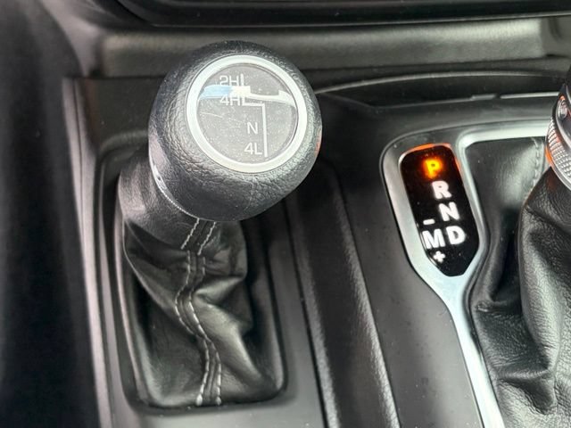 Used 2024 Jeep Wrangler Sport AWD/4WD image 23