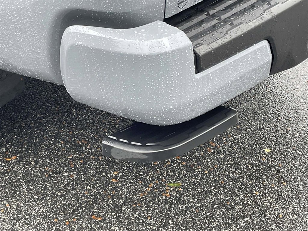 Certified 2022 Nissan Frontier PRO-4X w/ Off-Road Protection Package image 5