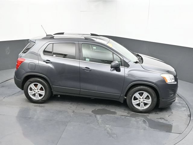Used 2016 Chevrolet Trax LT w/ LT Sun and Sound Package FWD image 35