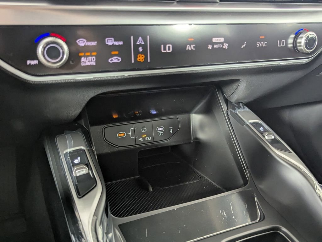 New 2026 Kia Sorento S FWD image 21