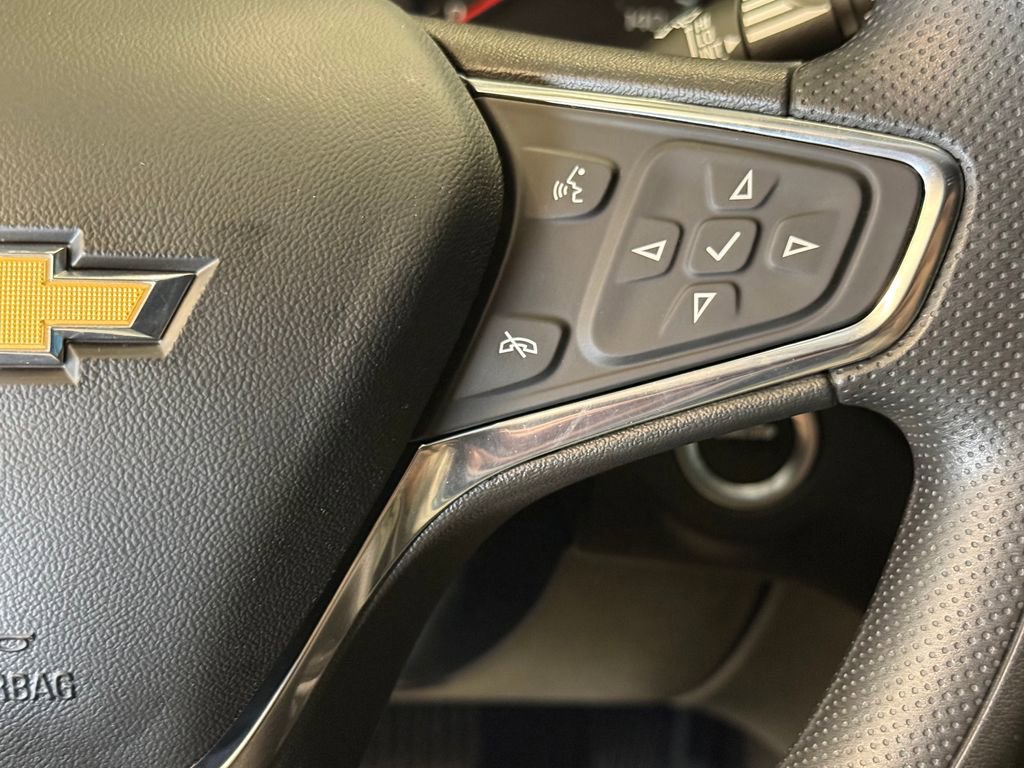 Used 2021 Chevrolet Equinox LS w/ LS Convenience Package FWD image 11