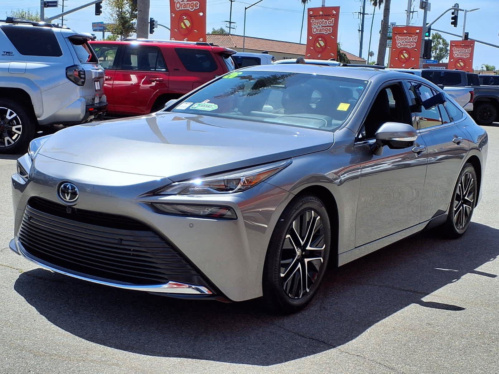 Used 2026 Toyota Mirai RWD image 3