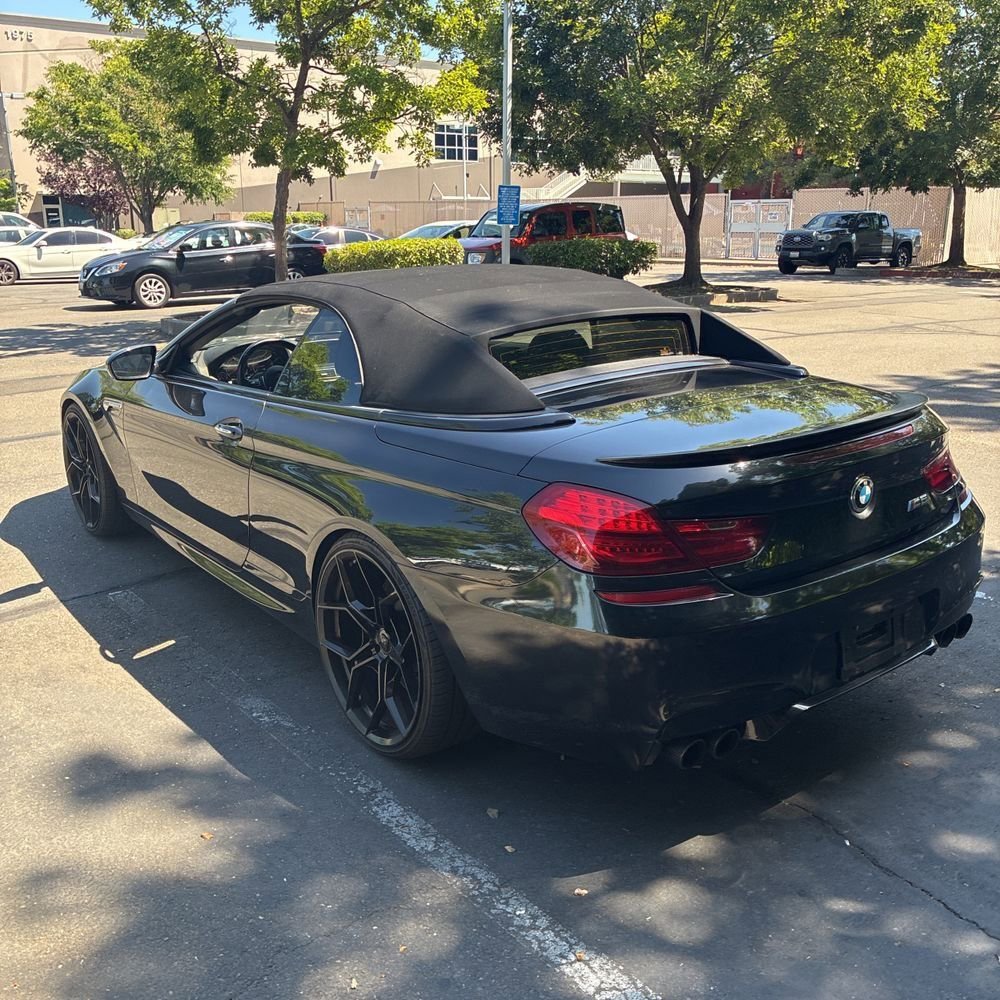 Used 2015 BMW M6 Convertible RWD image 6