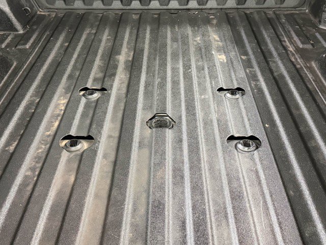 Used 2024 Chevrolet Silverado 2500 Custom w/ Custom Value Package image 11