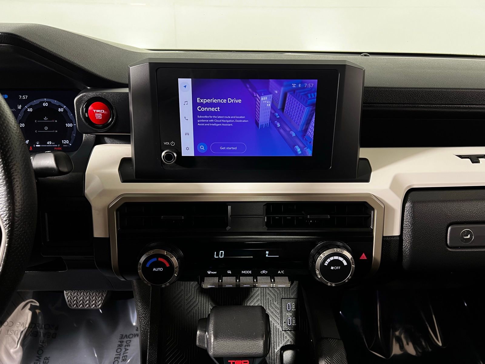 Certified 2024 Toyota Tacoma TRD Off-Road image 17