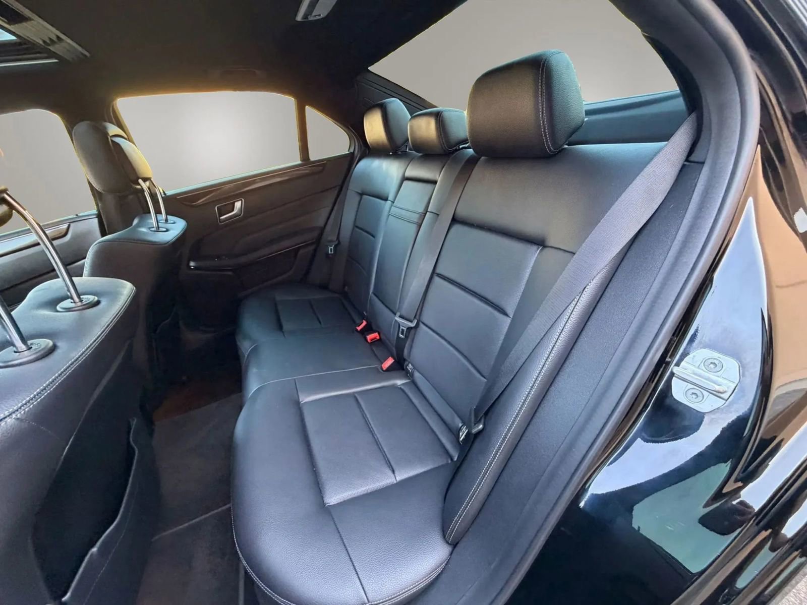 Used 2014 Mercedes-Benz E 350 Sedan image 28