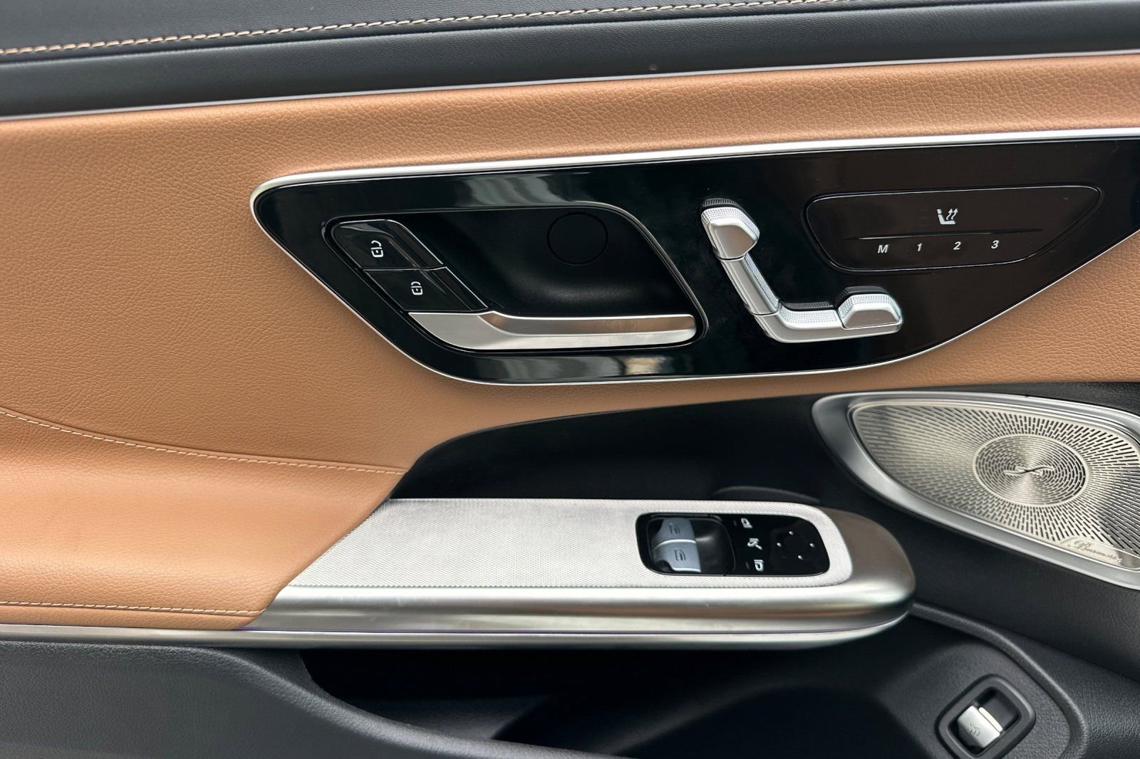 Used 2025 Mercedes-Benz CLE 300 4MATIC Coupe image 10