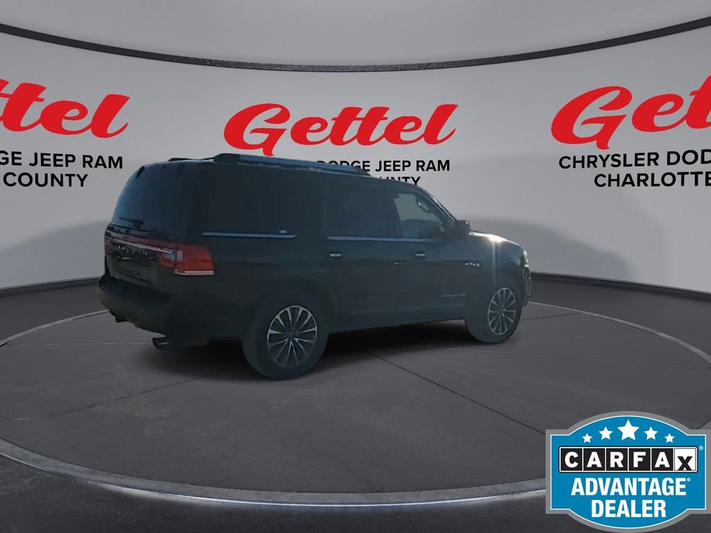 Used 2017 Lincoln Navigator Select image 8