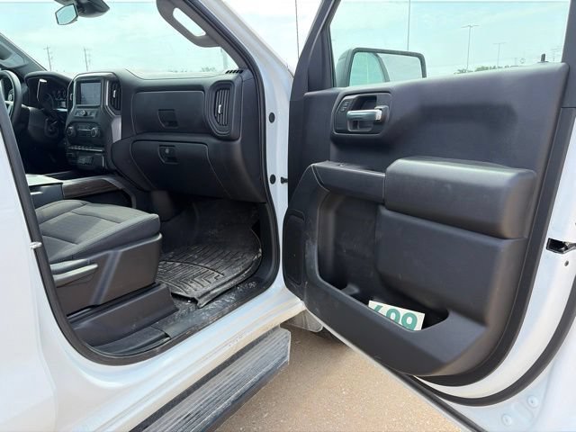 Used 2025 Chevrolet Silverado 1500 Custom AWD/4WD image 23