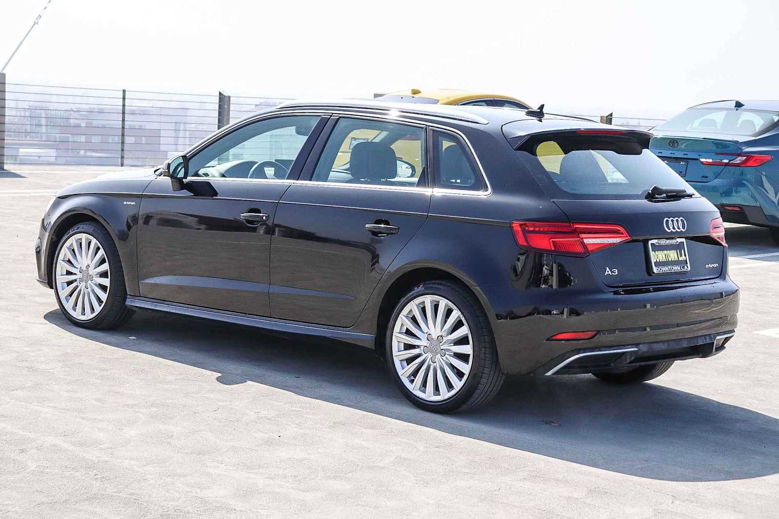 Used 2017 Audi A3 e-tron Premium Plus w/ Premium Plus Package image 6