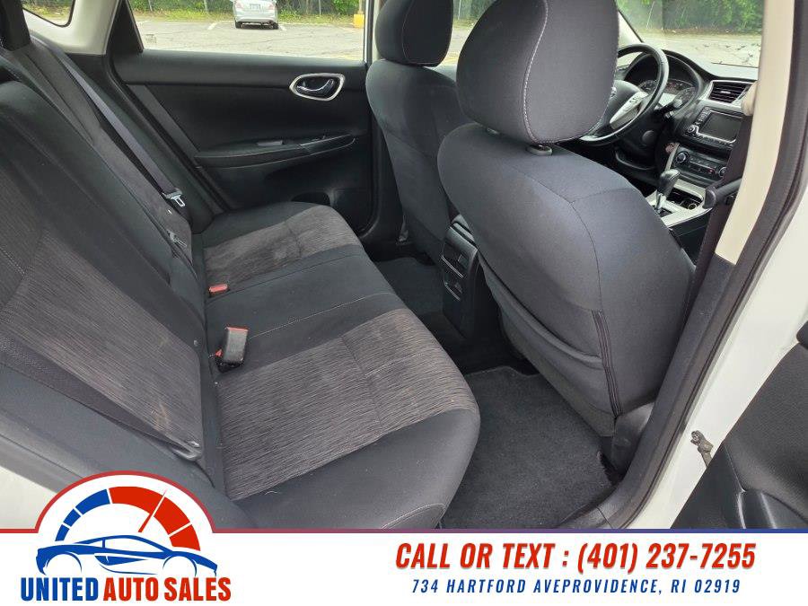 Used 2015 Nissan Sentra SV FWD image 11
