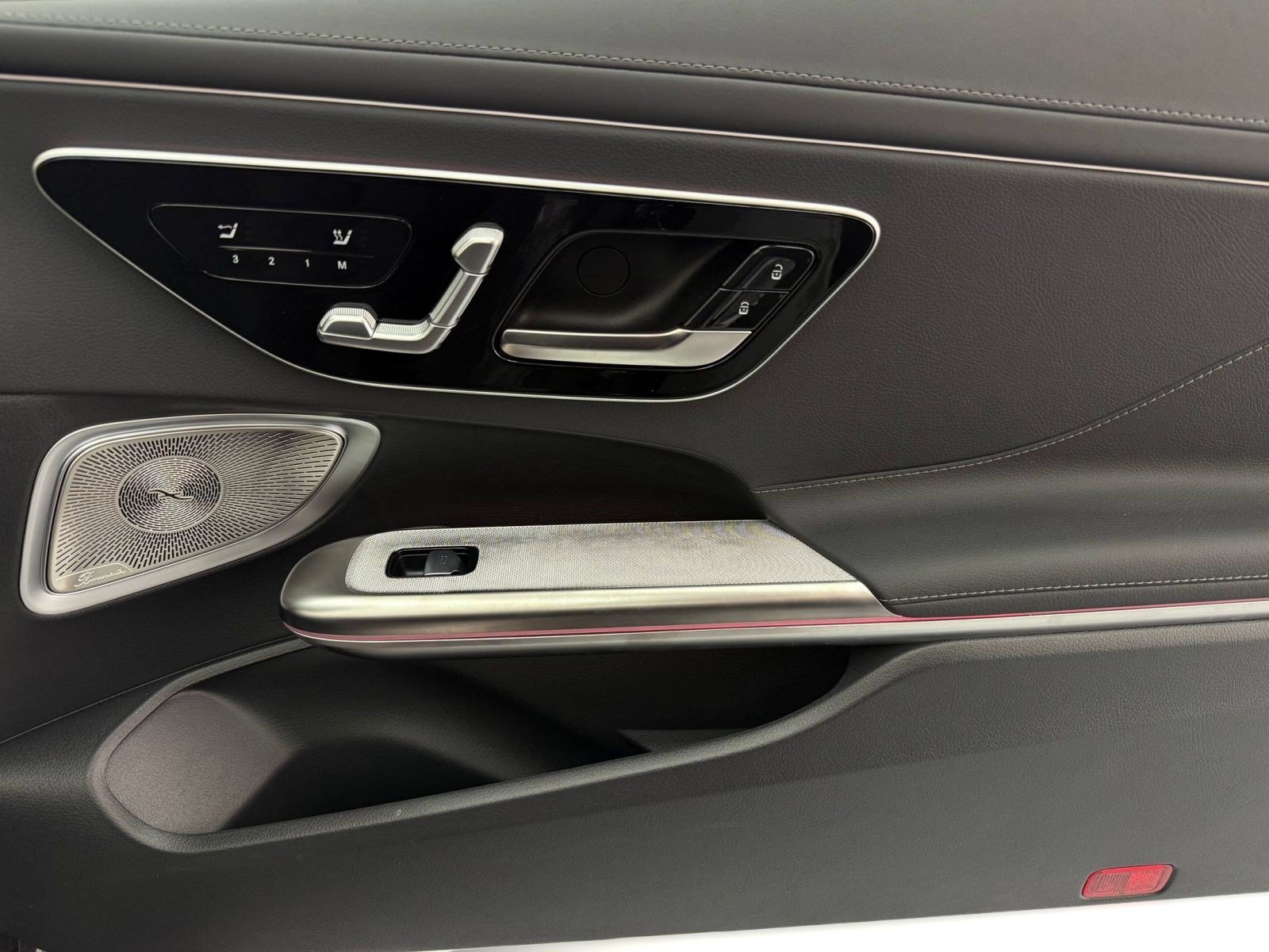 New 2026 Mercedes-Benz CLE 300 4MATIC Cabriolet image 30