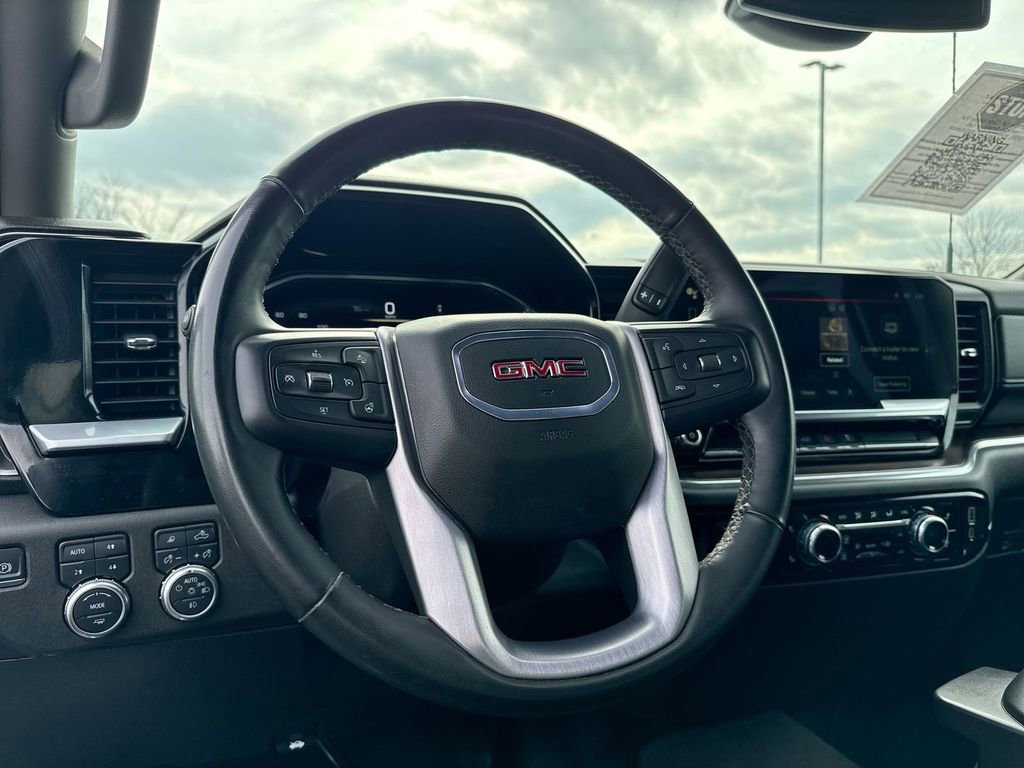 Used 2024 GMC Sierra 2500 SLT image 11