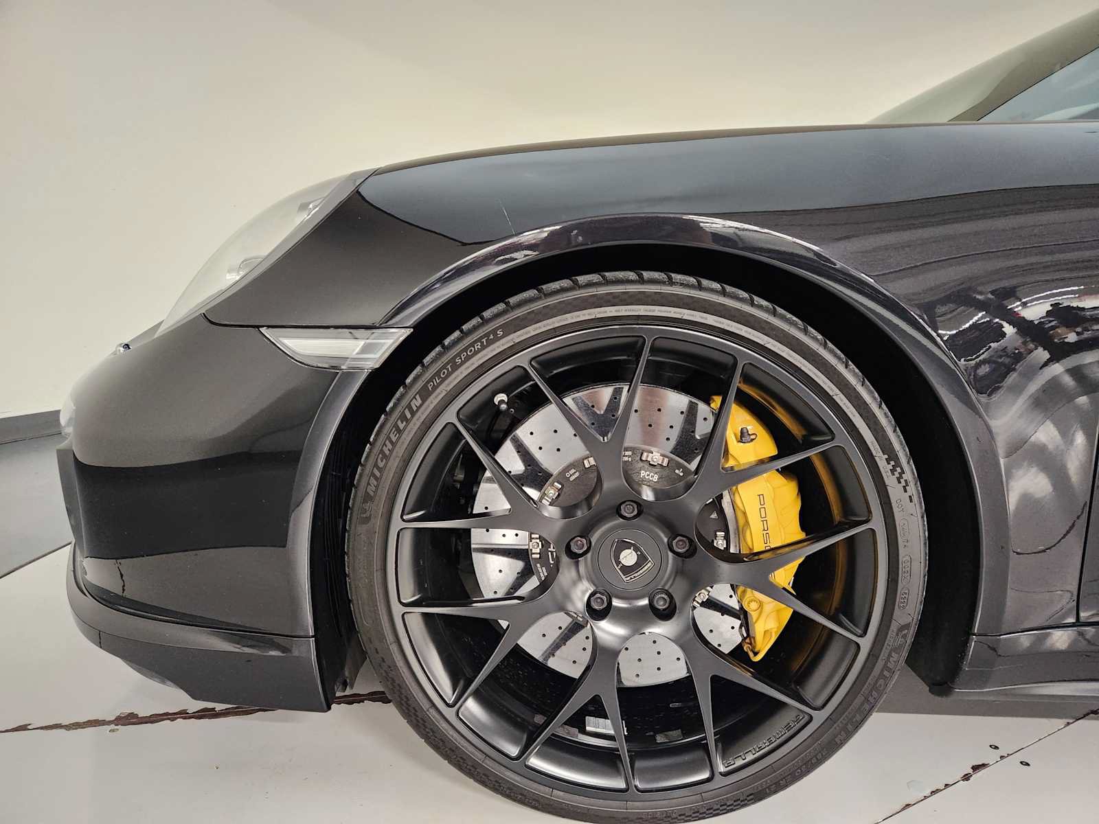 Used 2014 Porsche 911 Turbo S AWD/4WD image 10