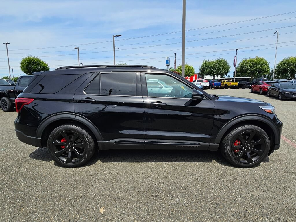 Certified 2023 Ford Explorer ST w/ Equipment Group 401A AWD/4WD image 7