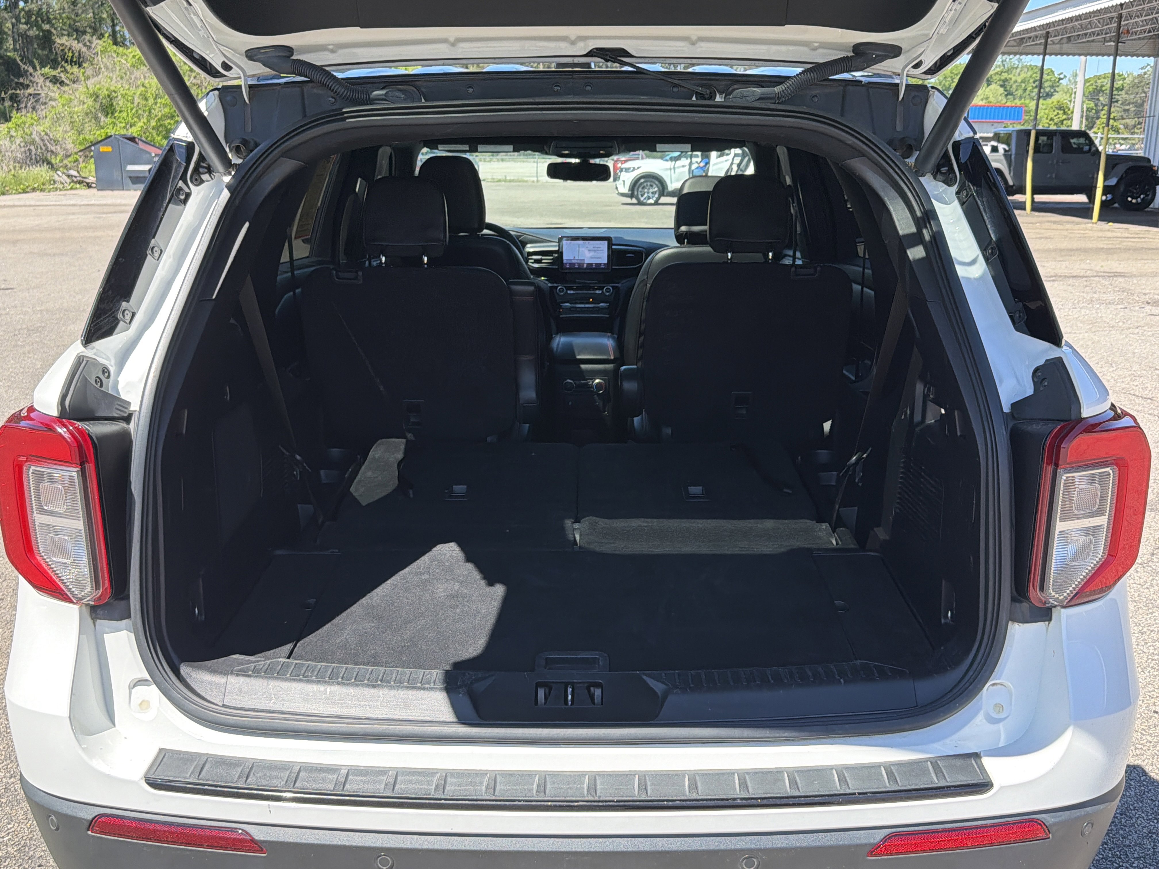 Used 2022 Ford Explorer ST-Line w/ Class IV Trailer Tow Package image 49