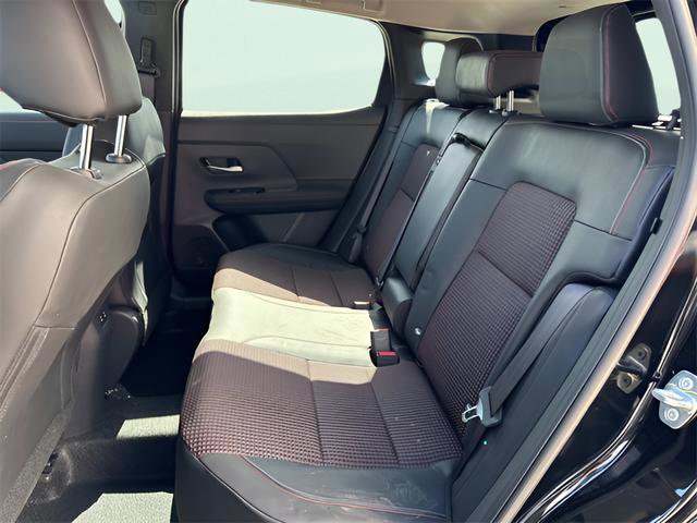 New 2025 Nissan Kicks SR w/ Illumination Package image 7