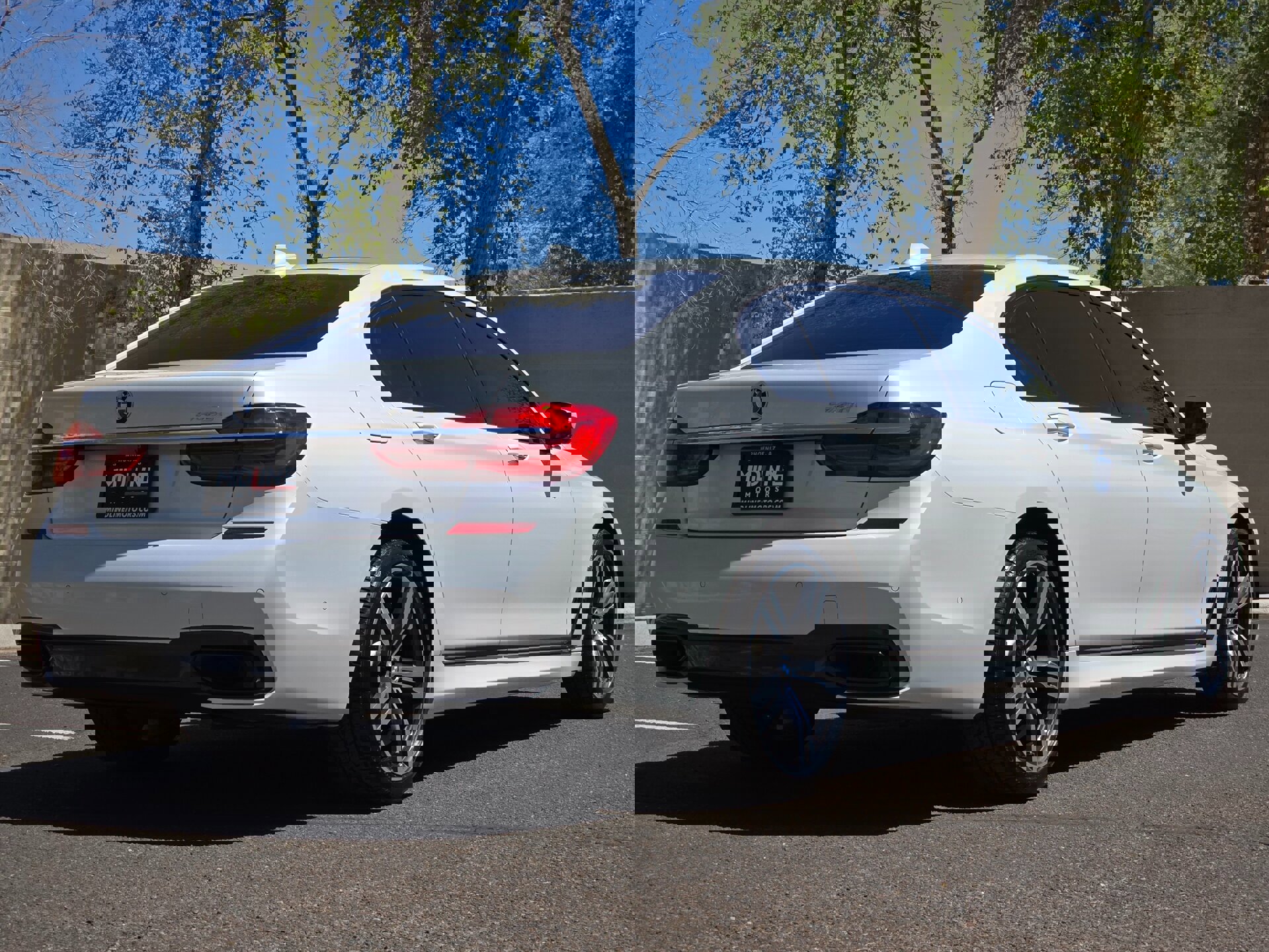 Used 2016 BMW 740i image 10