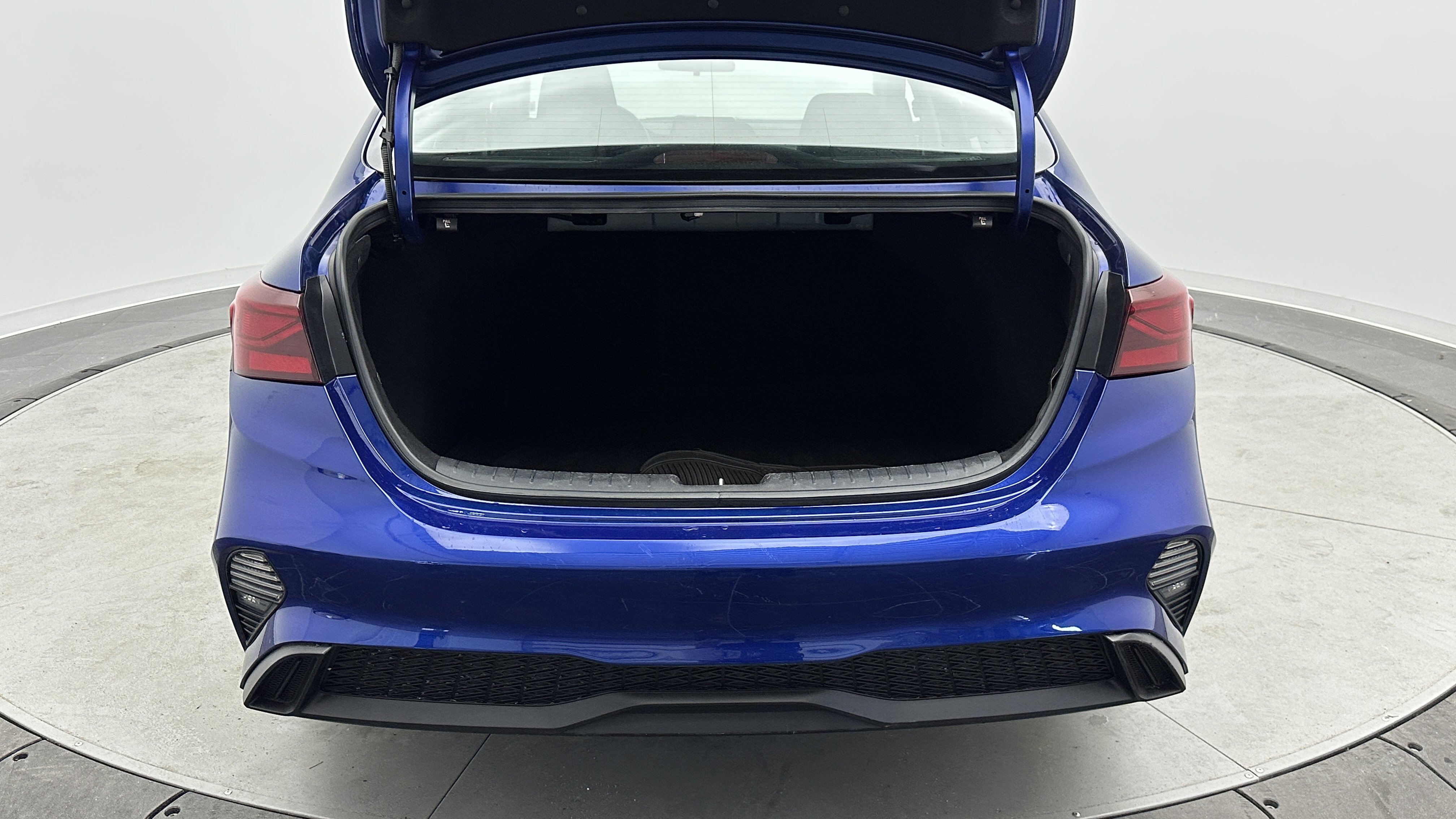 Used 2022 Kia Forte LXS image 27