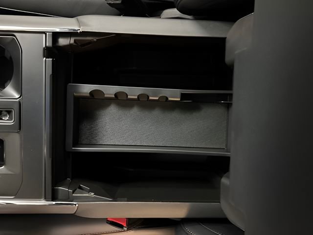 New 2025 Ford F150 Lariat w/ Equipment Group 501A Mid image 28