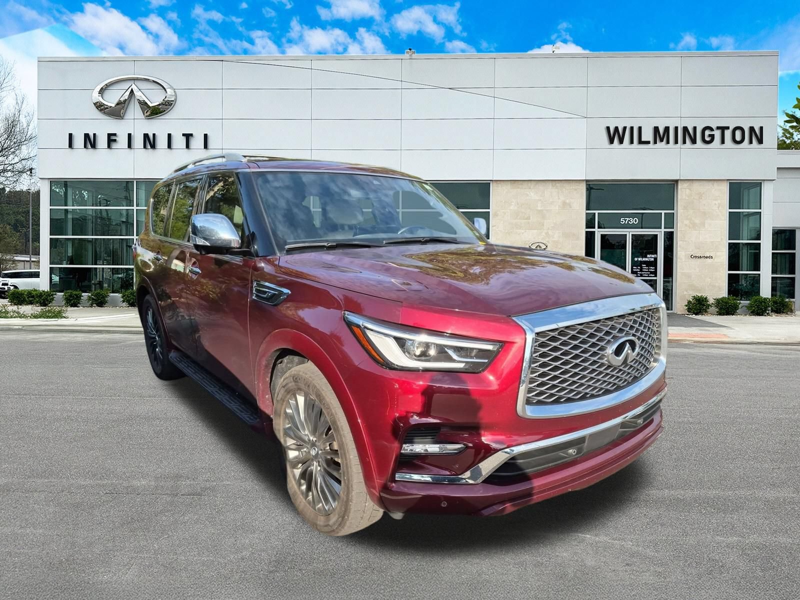 Used 2022 INFINITI QX80 Sensory w/ Cargo Package AWD/4WD image 1