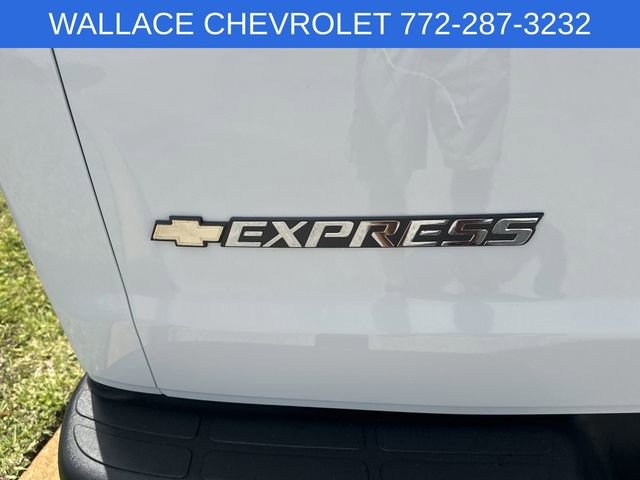 Used 2024 Chevrolet Express 2500 w/ Driver Convenience Package RWD image 9