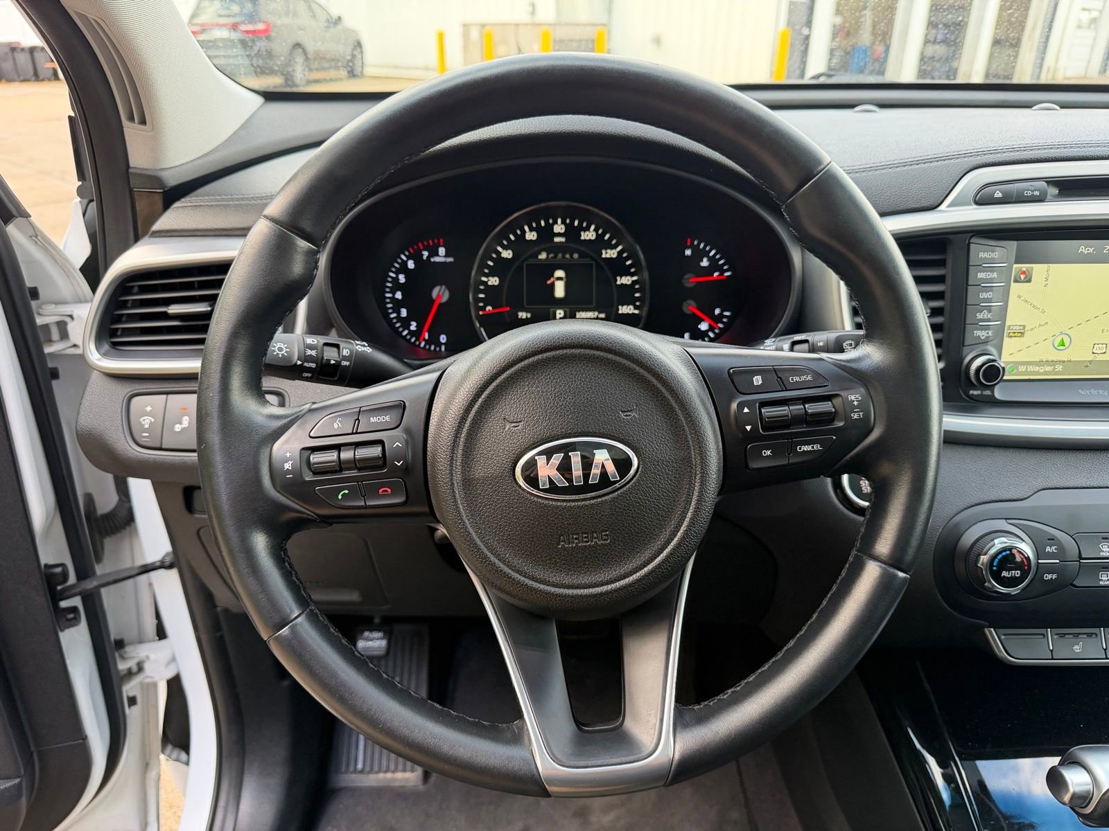 Used 2017 Kia Sorento SX image 13