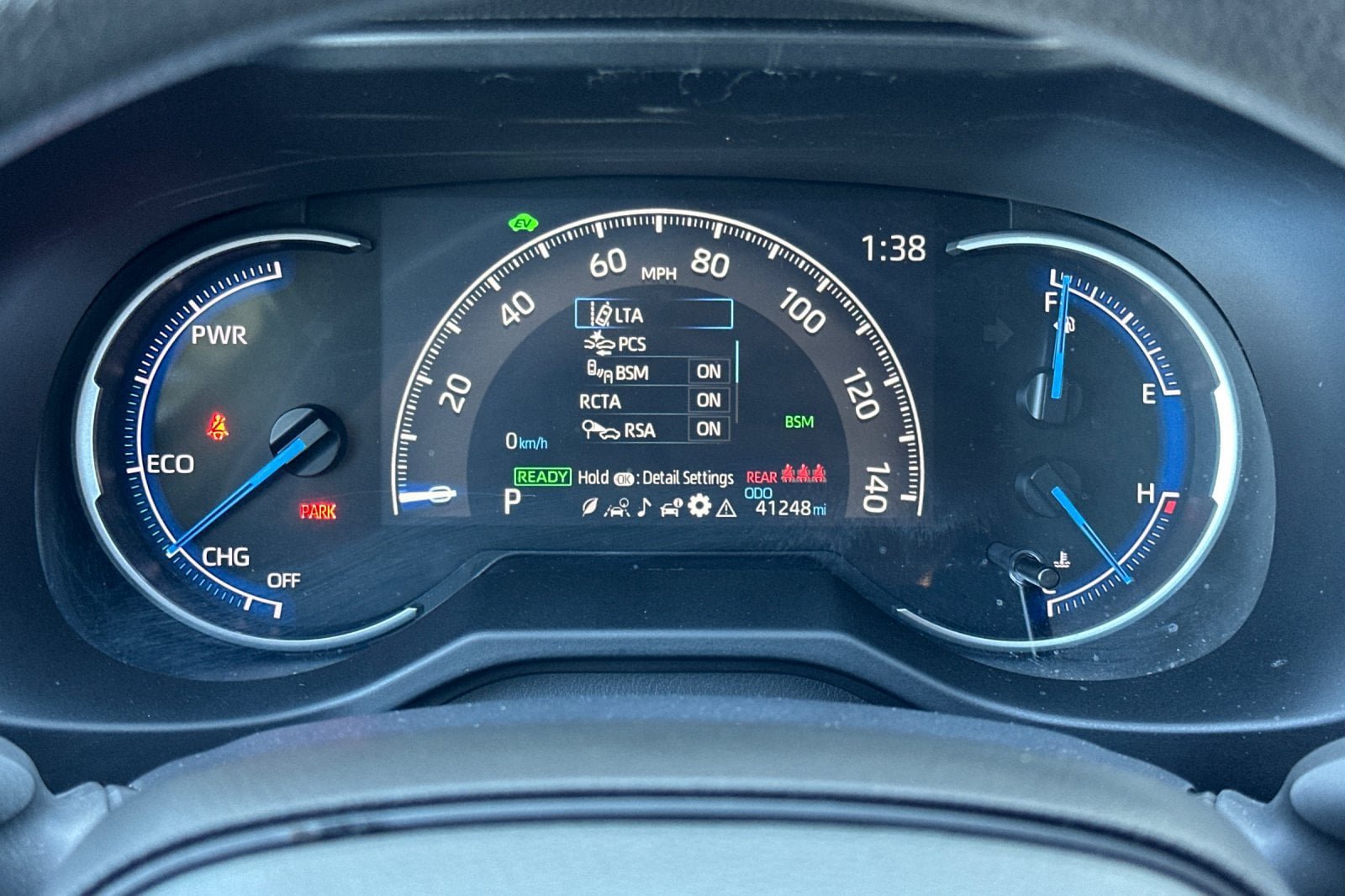 Used 2025 Toyota RAV4 LE AWD/4WD image 23